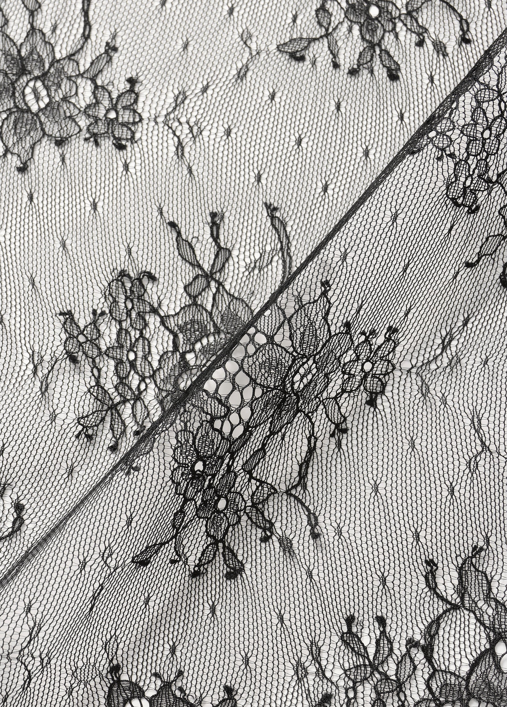 LAYERED SCARF DETAILED BLAZER