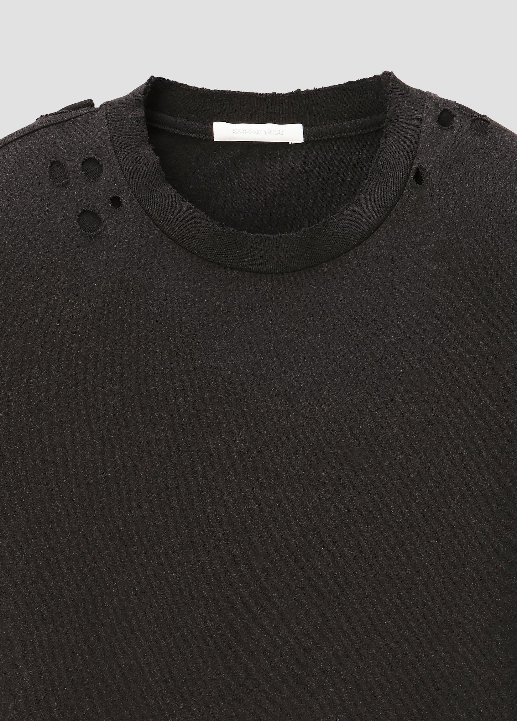 SHOULDER-PAD RIPPED LS T-SHIRT