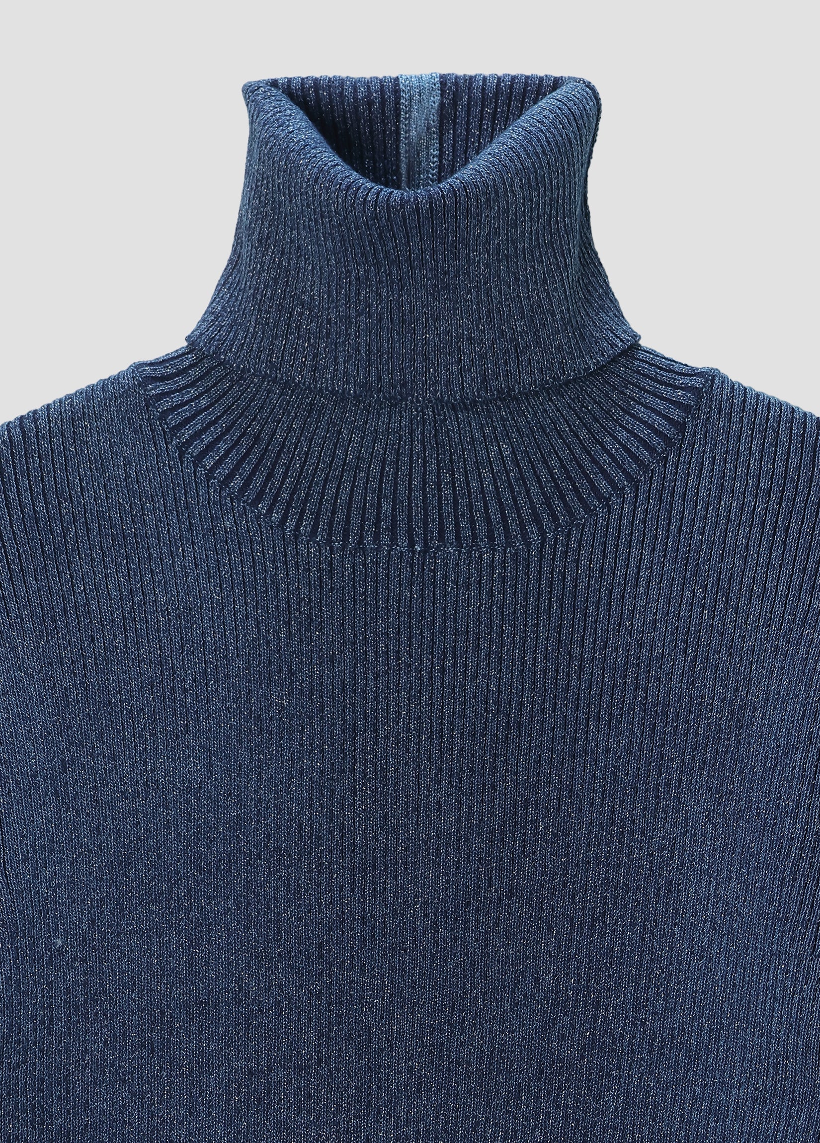 SHIBORI RIBBED KNIT TURTLENECK